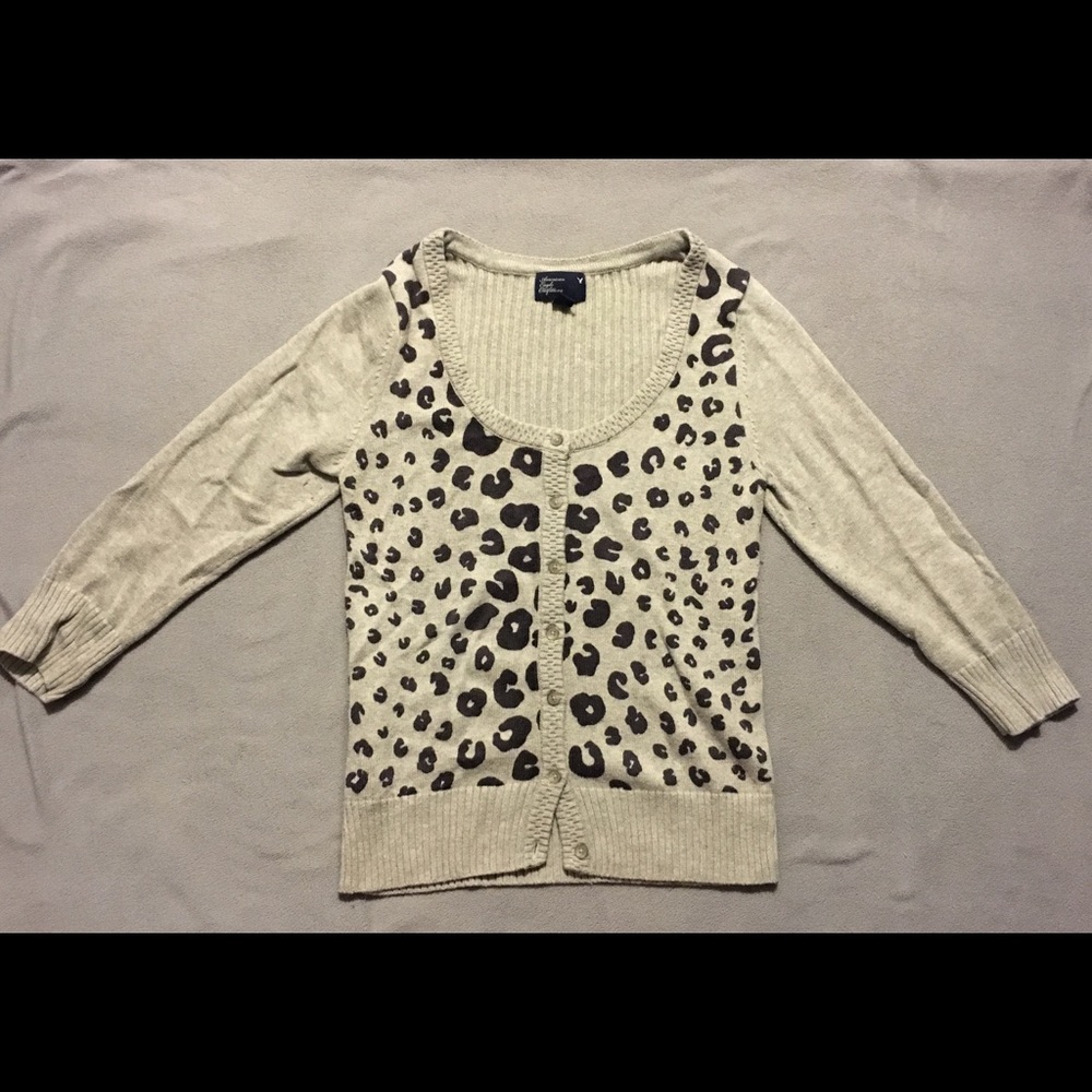 American Eagle gray animal print sweater
